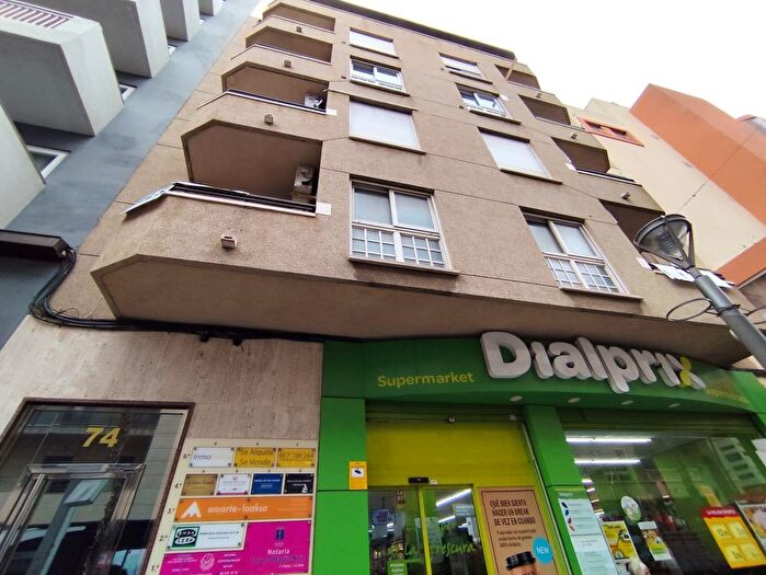 Casas en venta y pisos alquiler - 1