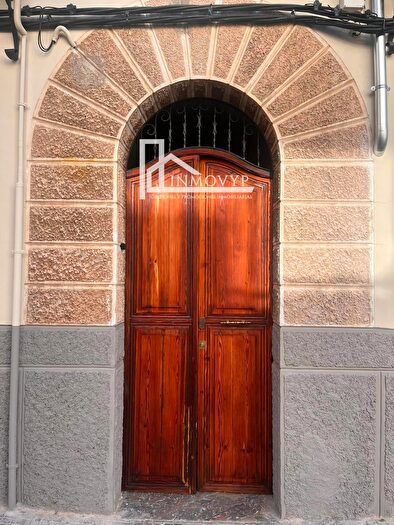 Casas en venta y pisos alquiler - 2