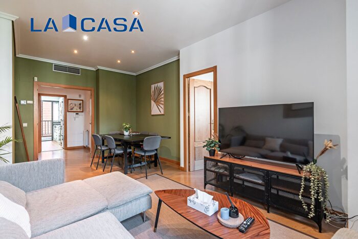 Casas en venta y pisos alquiler - 1
