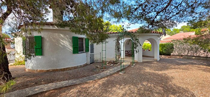 Casa en venta en Les Tres Cales, LAmetlla de Mar de 2 habitaciones