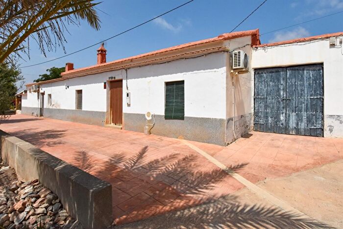 Casa en venta en Pedanías Sur, Pozo Higuera de 5 habitaciones