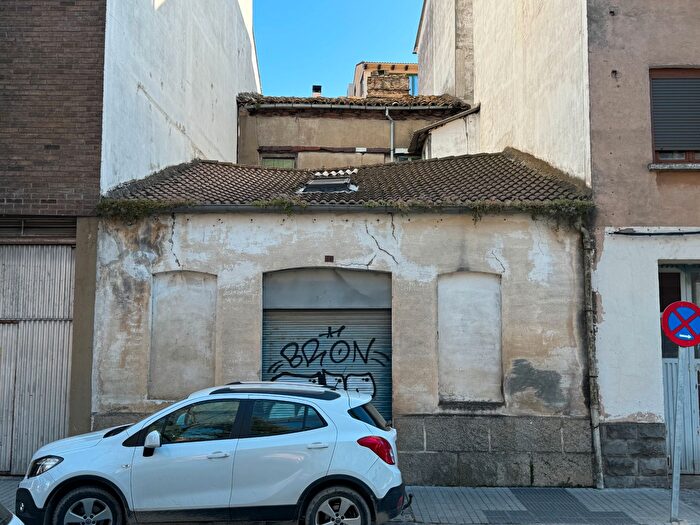 Casas en venta y pisos alquiler - 3