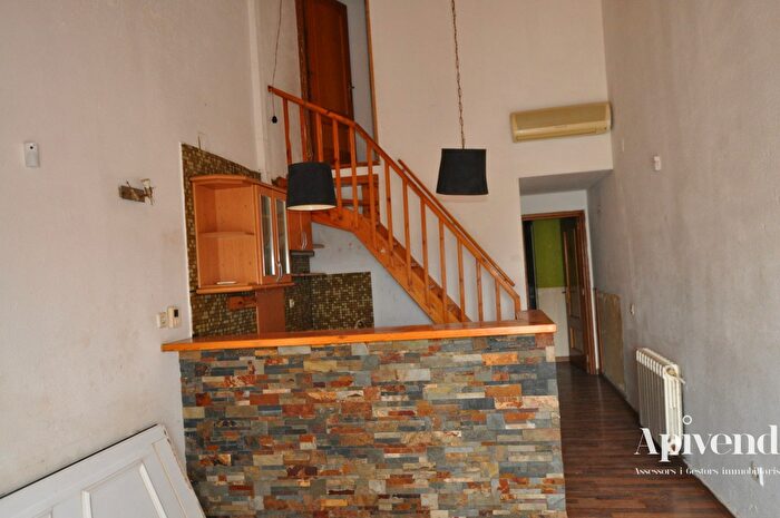 Casas en venta y pisos alquiler - 3
