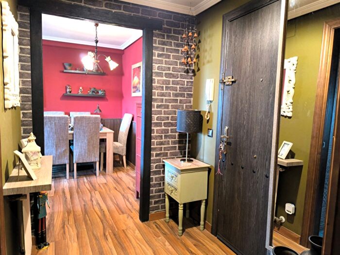 Casas en venta y pisos alquiler - 2
