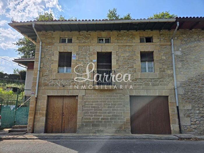 Casa en venta en Iurreta, Bizkaia de 4 habitaciones