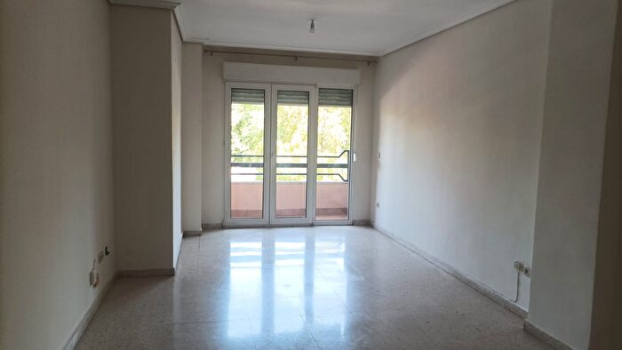Piso en alquiler en PonienteSur, Ciudad Jardín Zoco de 4 habitaciones
