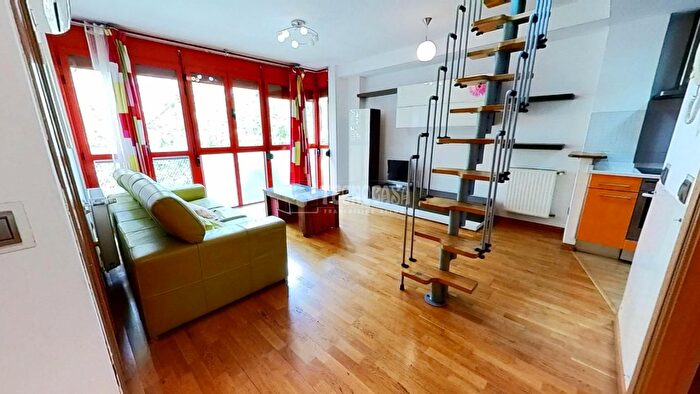 Casas en venta y pisos alquiler - 2