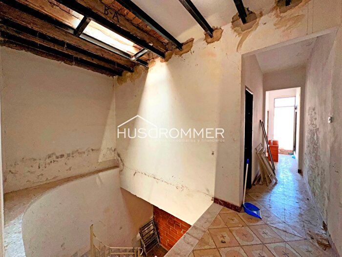 Casas en venta y pisos alquiler - 2