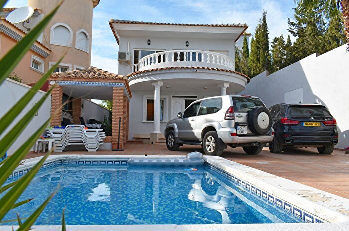 Casa en venta en Desamparados Hurchillo Torremendo, Orihuela de 5 habitaciones