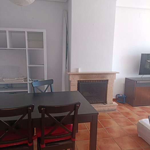 Casas en venta y pisos alquiler - 1