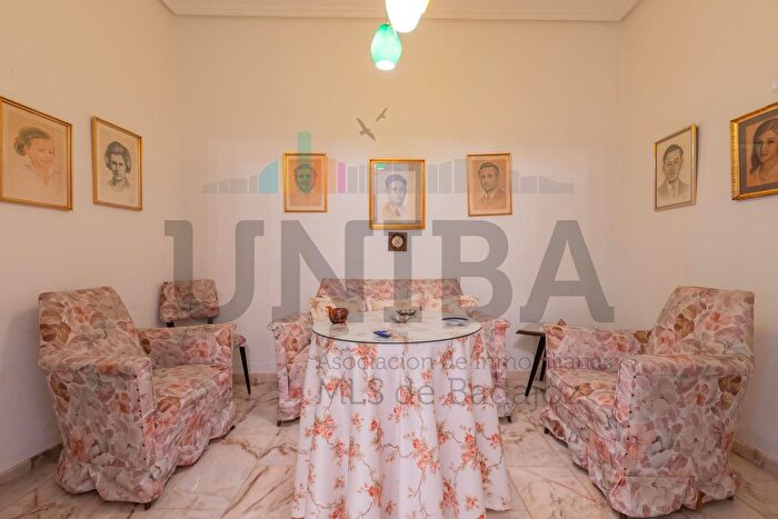 Casas en venta y pisos alquiler - 3