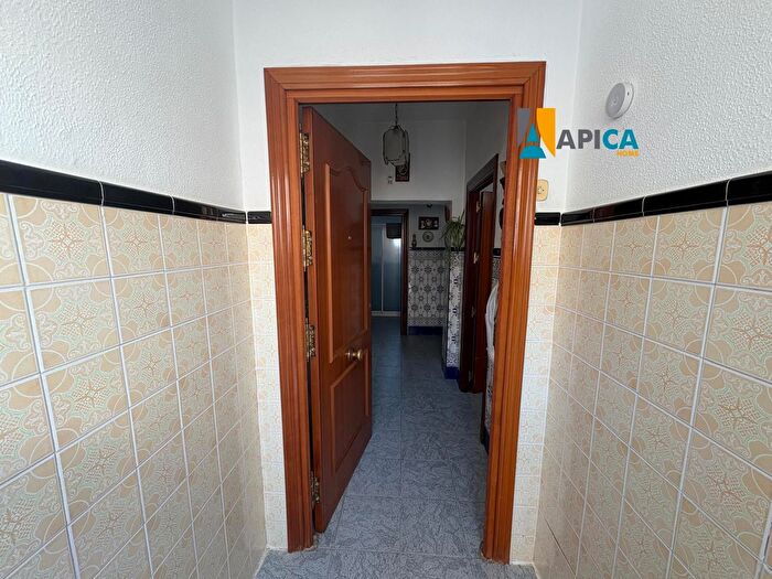 Casas en venta y pisos alquiler - 3