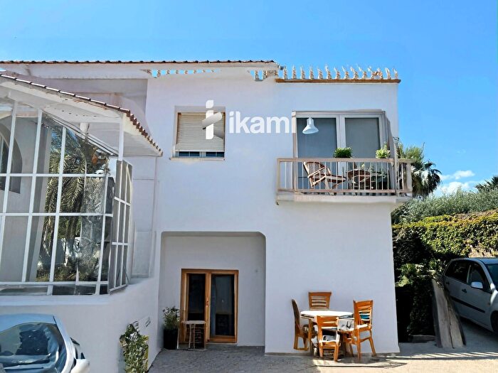 Casa en venta en Garbinet Vistahermosa, Vistahermosa de 3 habitaciones