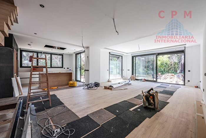 Casas en venta y pisos alquiler - 1