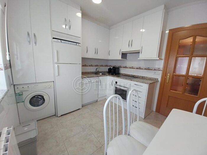 Casas en venta y pisos alquiler - 2