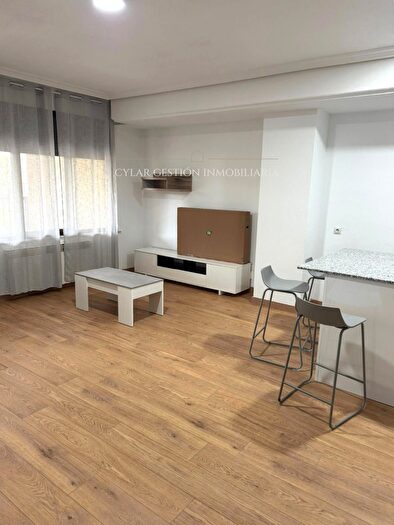 Casas en venta y pisos alquiler - 1