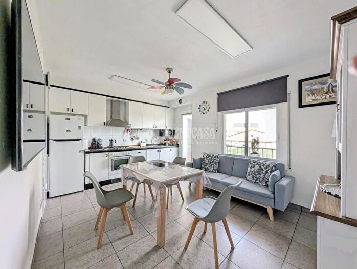 Casas en venta y pisos alquiler - 1