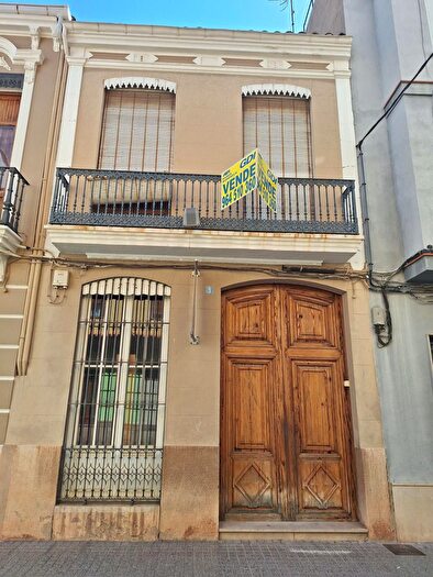 Casas en venta y pisos alquiler - 1