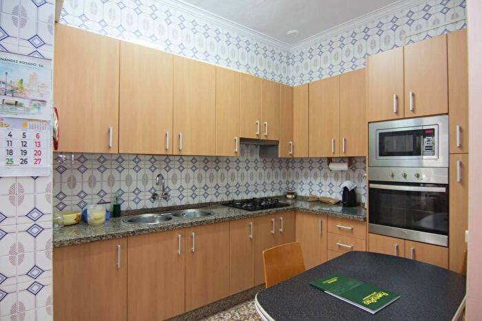 Casas en venta y pisos alquiler - 2