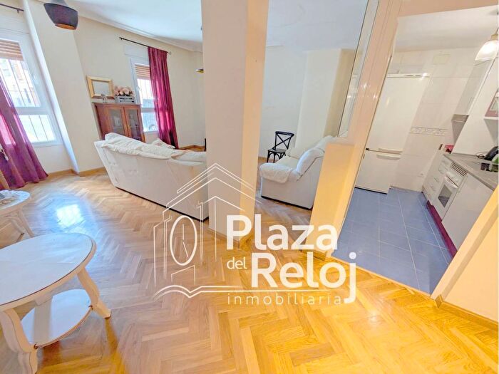 Casas en venta y pisos alquiler - 2