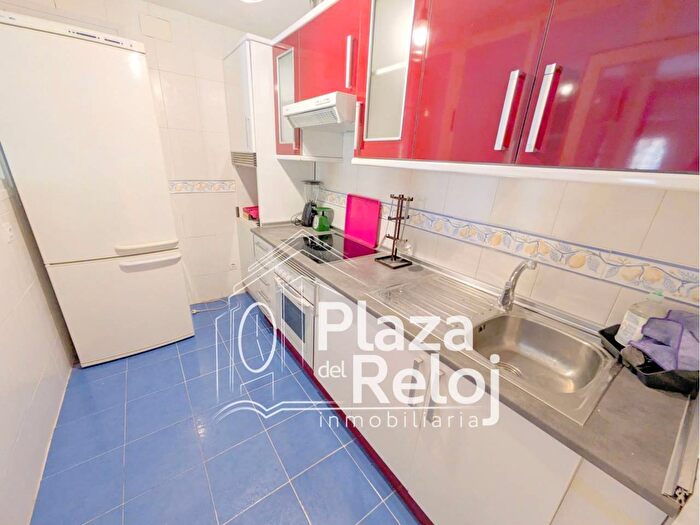 Casas en venta y pisos alquiler - 3