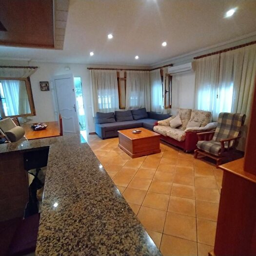 Casas en venta y pisos alquiler - 2