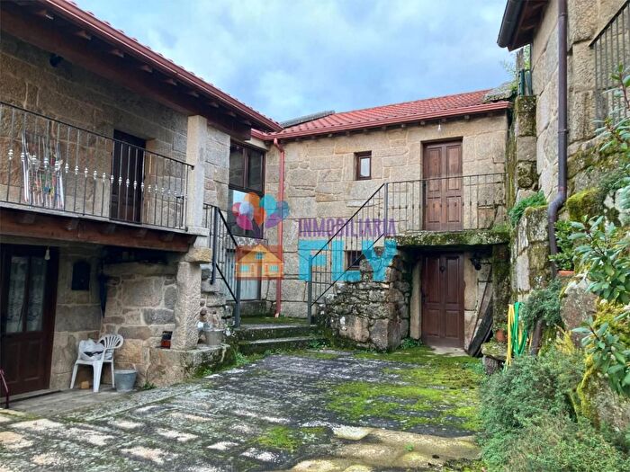 Piso en venta en Vilamarín, Ourense de 3 habitaciones