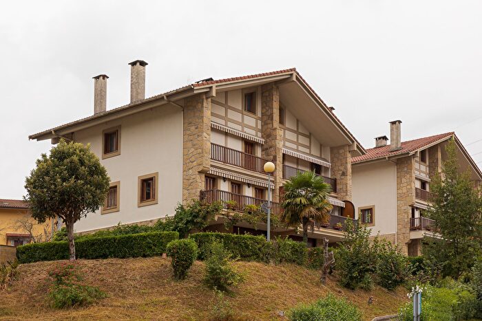 Casas en venta y pisos alquiler - 1