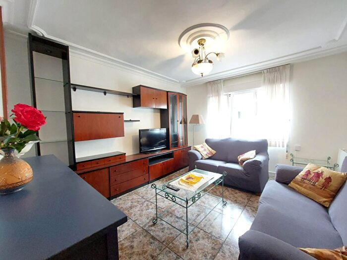 Casas en venta y pisos alquiler - 1
