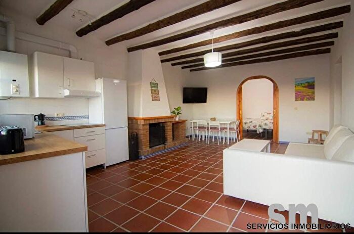 Casas en venta y pisos alquiler - 2