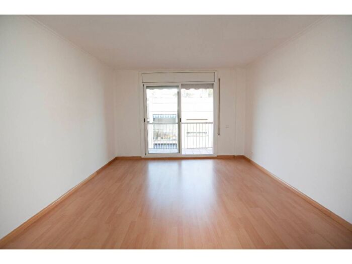 Piso en venta en Sant Narcís, Girona Capital de 4 habitaciones