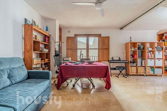 Casas en venta y pisos alquiler - 2