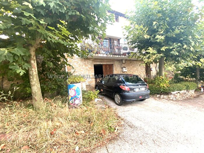 Casa en venta en Guesálaz Gesalatz, Navarra de 3 habitaciones