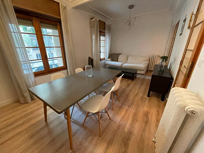 Casas en venta y pisos alquiler - 2