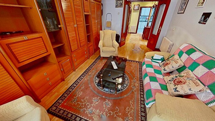 Casas en venta y pisos alquiler - 2