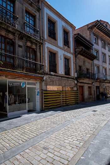 Casas en venta y pisos alquiler - 3