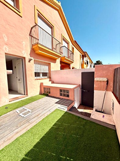 Casas en venta y pisos alquiler - 1