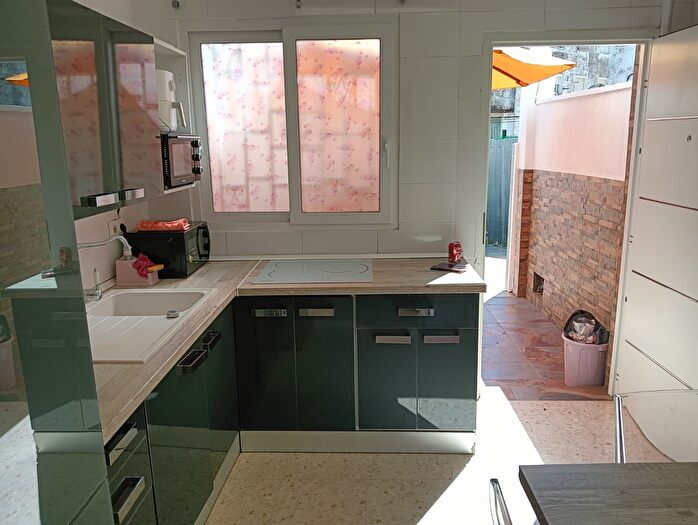 Casas en venta y pisos alquiler - 2