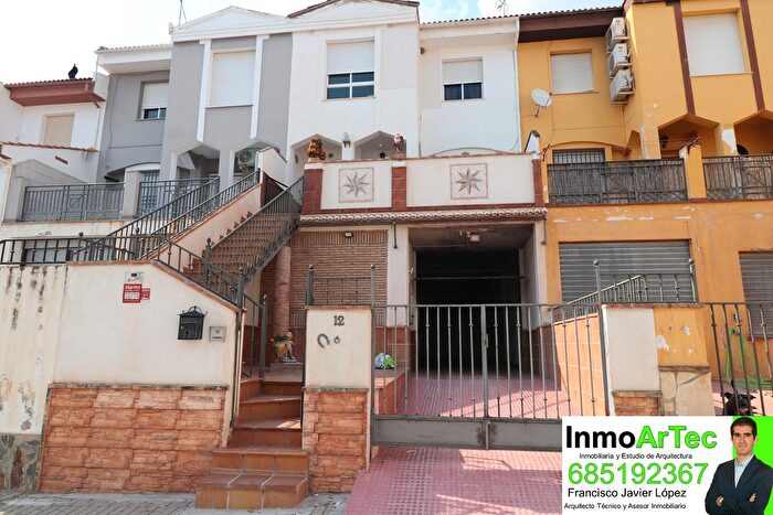 Casas en venta y pisos alquiler - 1