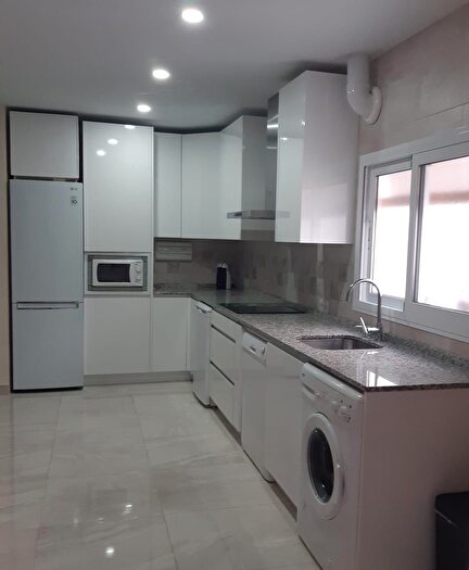 Piso en venta en Casco Antiguo, Encarnación Regina de 3 habitaciones