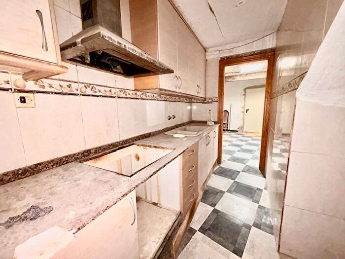 Casas en venta y pisos alquiler - 2