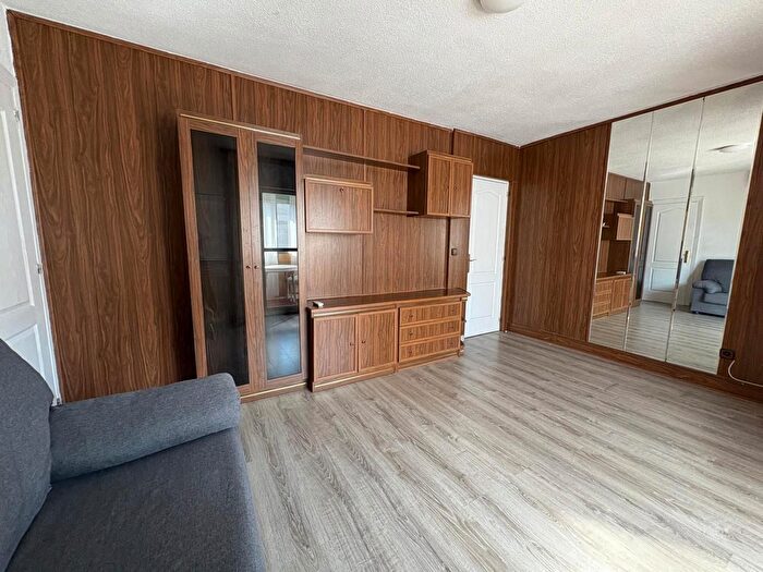 Piso en venta en Universidad, Getafe de 3 habitaciones