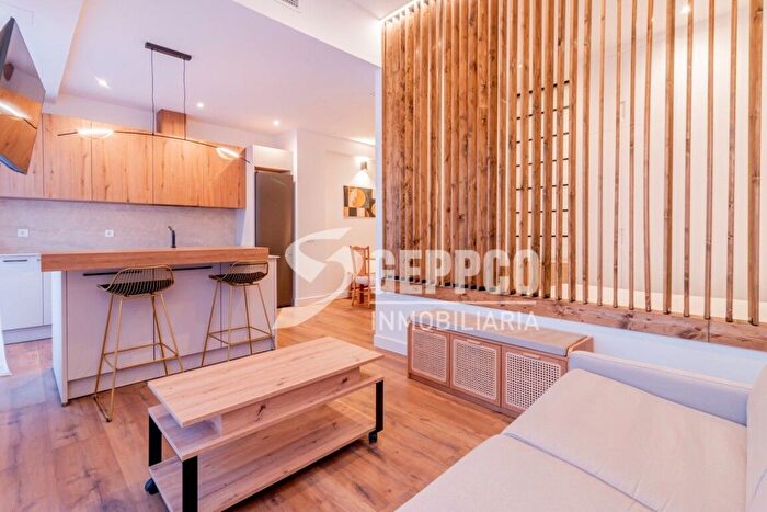 Casas en venta y pisos alquiler - 1