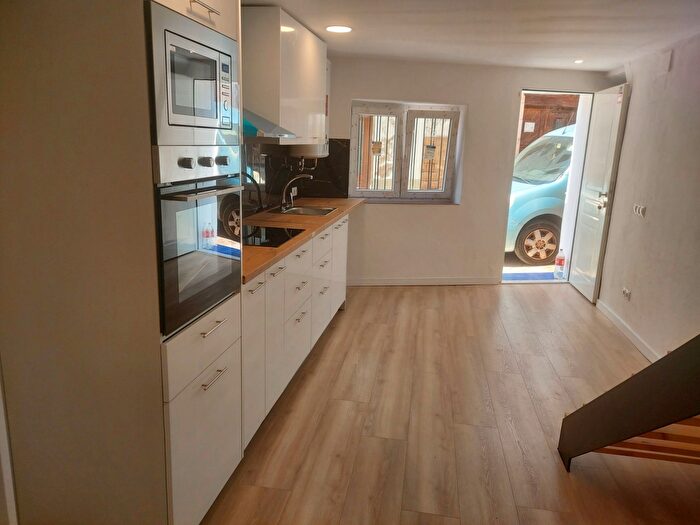 Casas en venta y pisos alquiler - 1