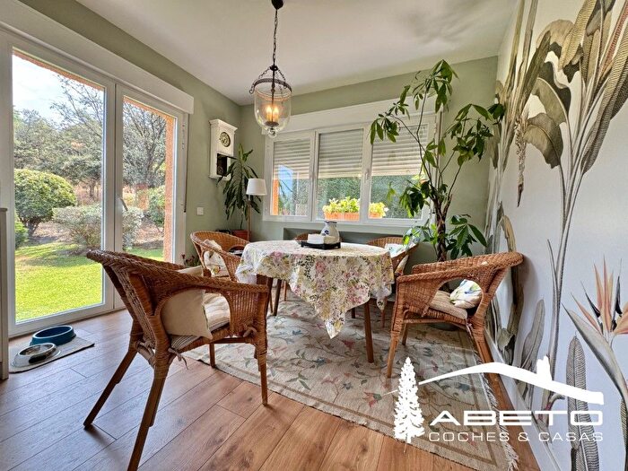 Casas en venta y pisos alquiler - 3