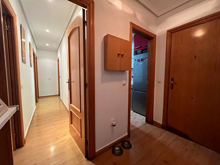 Casas en venta y pisos alquiler - 2