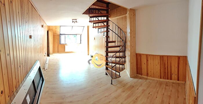 Casas en venta y pisos alquiler - 1