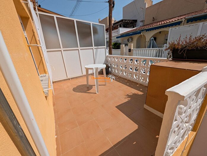 Casas en venta y pisos alquiler - 1