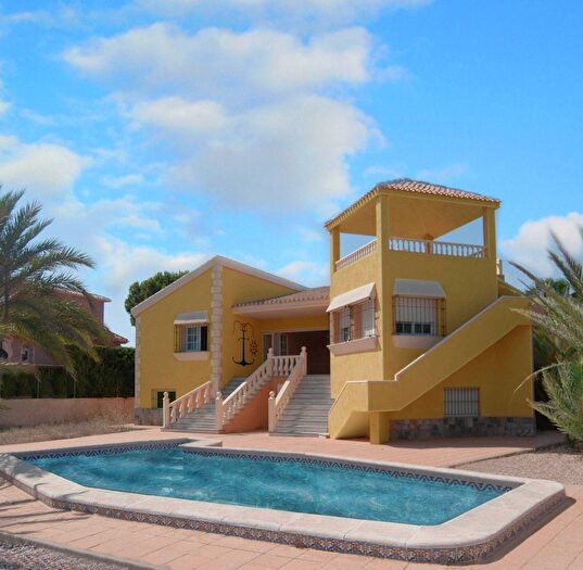 Casa en venta en Veneziola, La Manga del Mar Menor de 3 habitaciones
