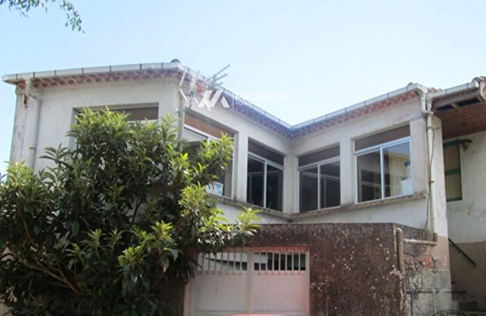 Casa en venta en Cenlle, Ourense de 4 habitaciones